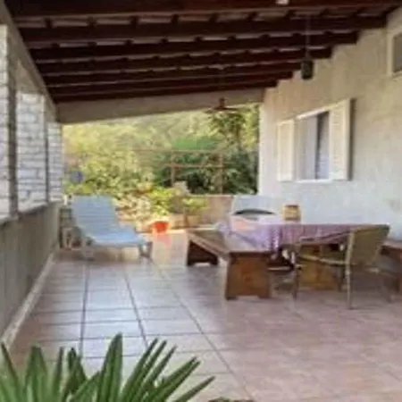 In 6375 * Vela Luka